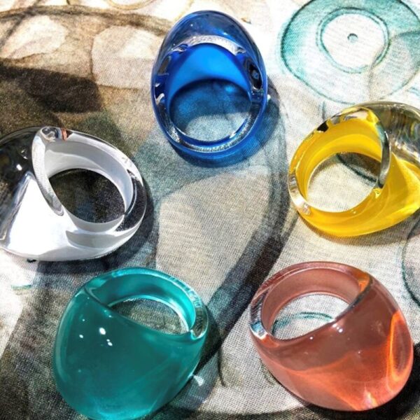 Cabochon Ring Light blue crystal