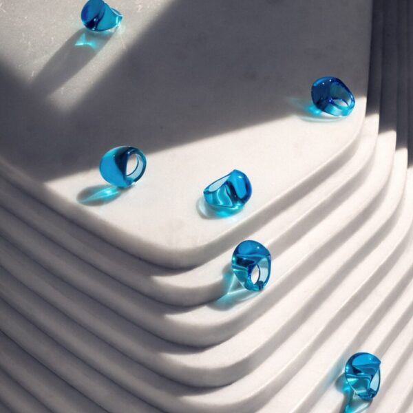 Cabochon Ring Light blue crystal