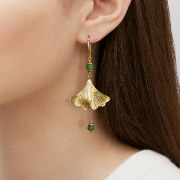 Ginkgo earrings Antinea green Crystal, 18K yellow gold-plated