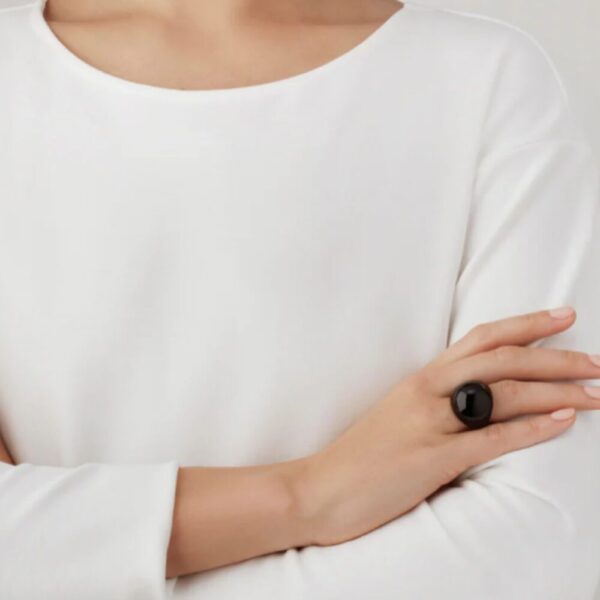 Cabochon Ring Black crystal