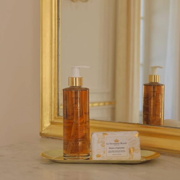 Pétales d’églantine soap